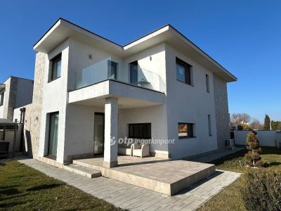 Eladó ikerház Debrecen