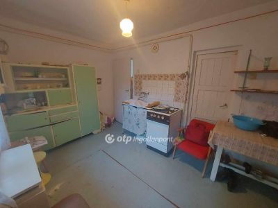 Eladó családi ház Debrecen
