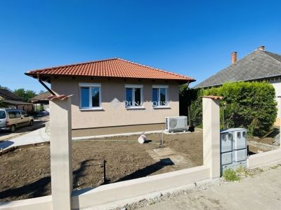 Eladó ikerház Monor Monorierdő