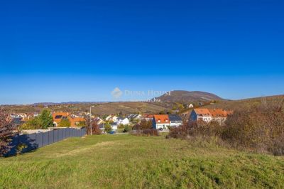 Eladó külterületi telek Eger