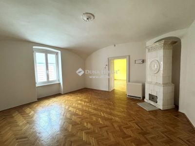 Eladó családi ház Eger
