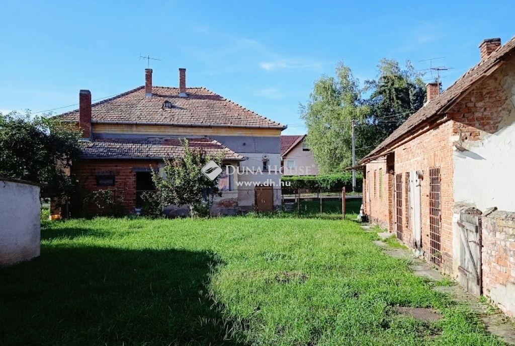 Eladó családi ház Galambok