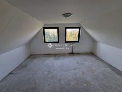 Eladó családi ház Gárdony