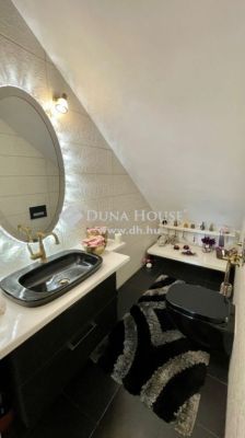 Eladó családi ház Budapest