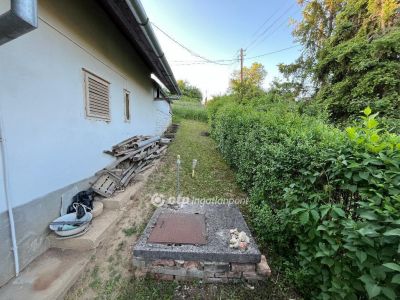Eladó egyéb telek Gyód