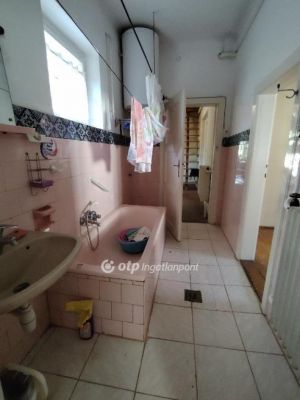 Eladó családi ház Pécs