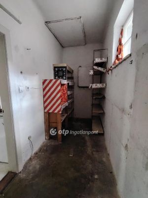 Eladó családi ház Pécs