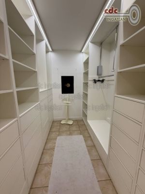 Eladó családi ház Budapest