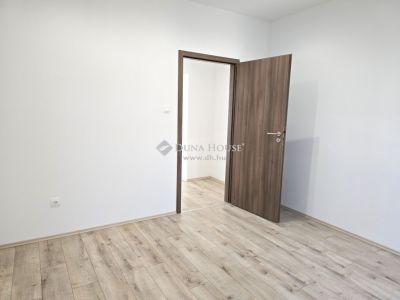 Eladó lakás Pécs