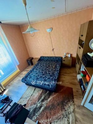 Eladó lakás Pécs