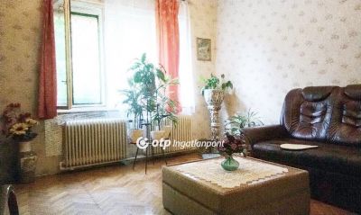 Eladó családi ház Budapest