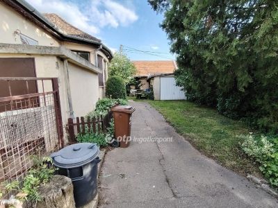 Eladó családi ház Pécs