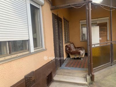 Eladó családi ház Debrecen