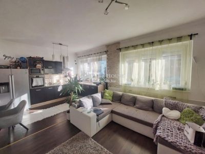 Eladó családi ház Budapest