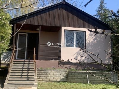 Eladó családi ház Erdőkertes