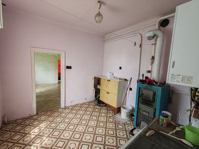 Eladó ház Csongrád