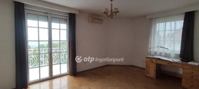Eladó családi ház Budapest