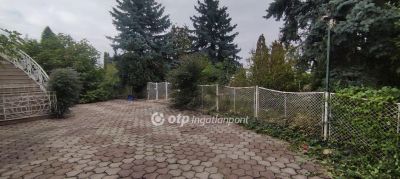 Eladó családi ház Budapest