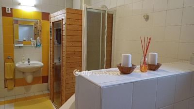 Eladó családi ház Csorna