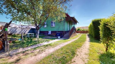 Eladó családi ház Szakoly