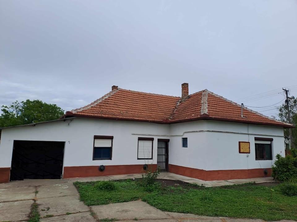 Eladó családi ház Mezőhegyes