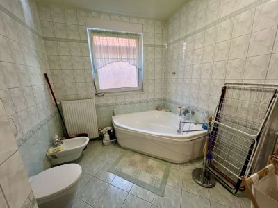 Eladó családi ház Pécs