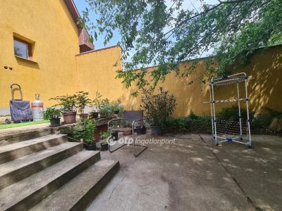 Eladó családi ház Debrecen