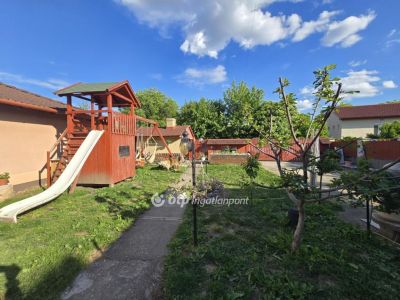 Eladó sorház Hajdúszoboszló