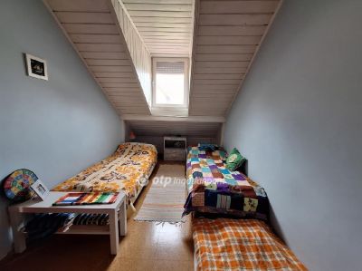 Eladó családi ház Alsóörs