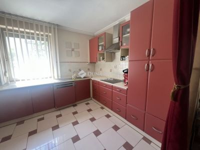 Eladó családi ház Szeged