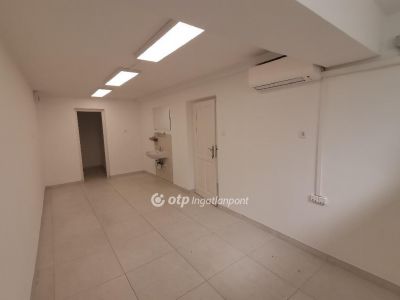 Kiadó egyéb ipari ingatlan Békéscsaba