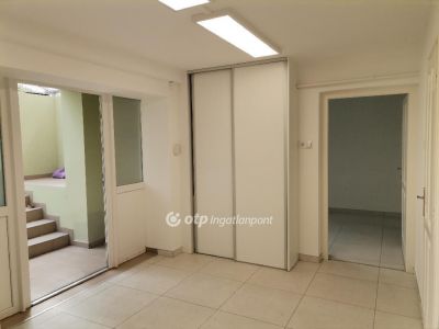 Kiadó egyéb ipari ingatlan Békéscsaba