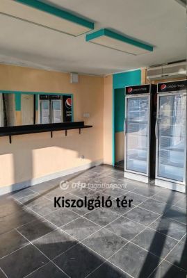Eladó utcai bejáratú üzlethelység Szigetszentmiklós