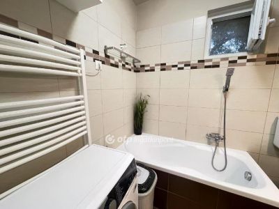 Eladó családi ház Budapest