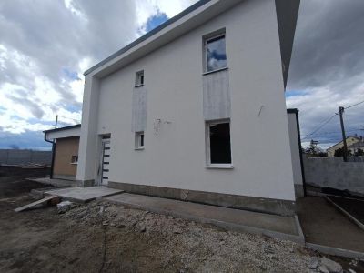 Eladó ikerház Seregélyes
