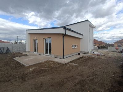 Eladó ikerház Seregélyes