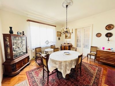 Eladó családi ház Budapest