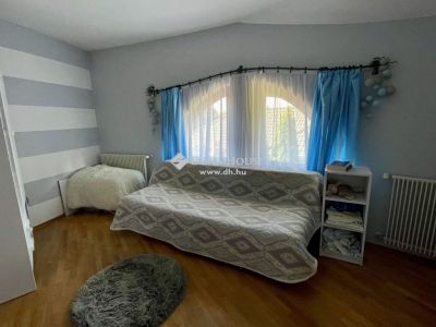 Eladó családi ház Gyöngyös