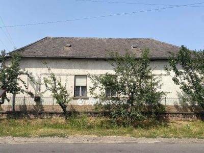 Eladó családi ház Tápiógyörgye
