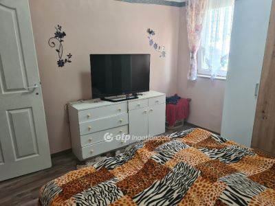 Eladó családi ház Érd