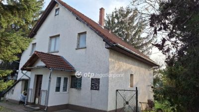 Eladó családi ház Budapest