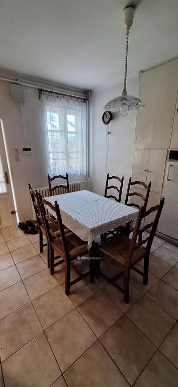 Eladó családi ház Budapest