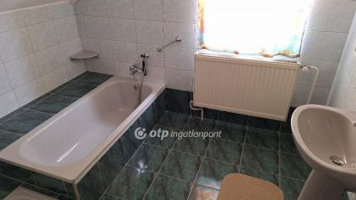 Eladó családi ház Budapest