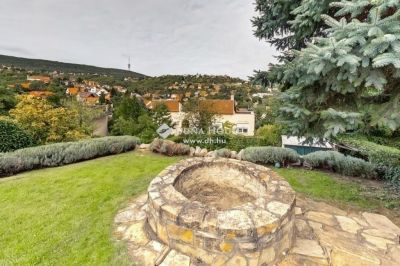 Eladó családi ház Pécs