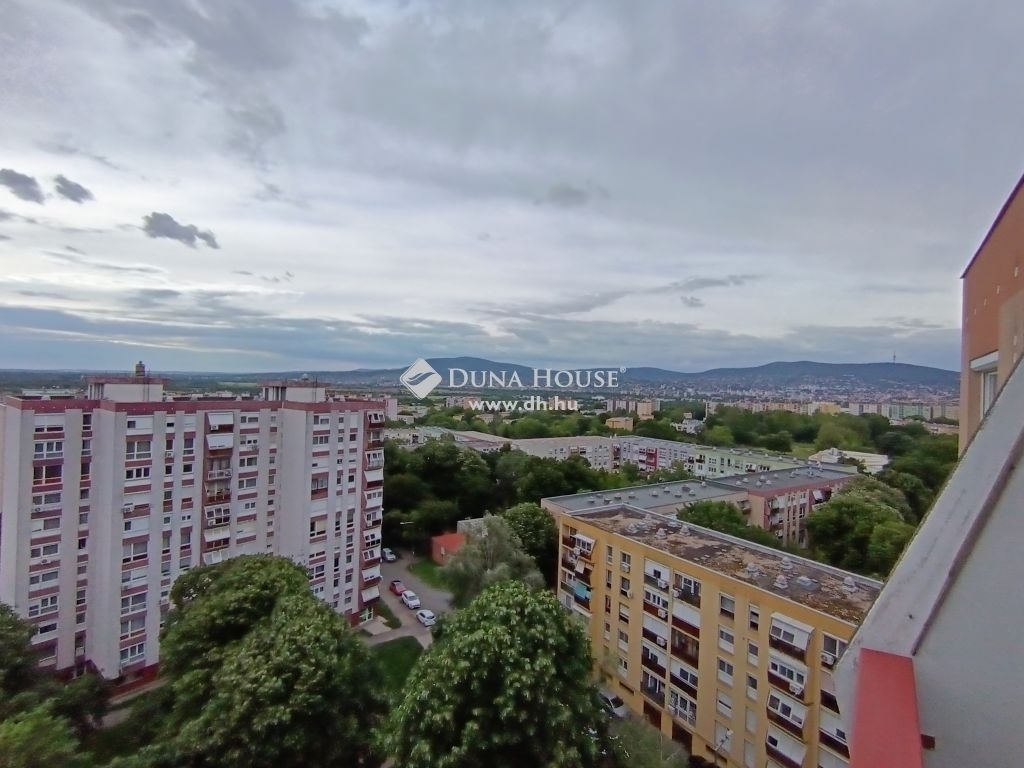 Eladó lakás Pécs