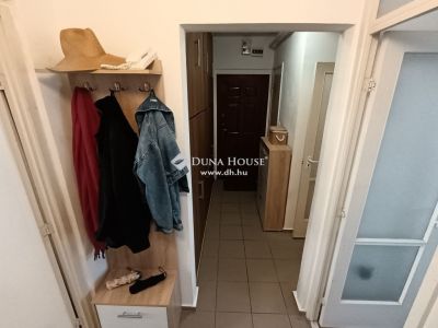 Eladó lakás Pécs
