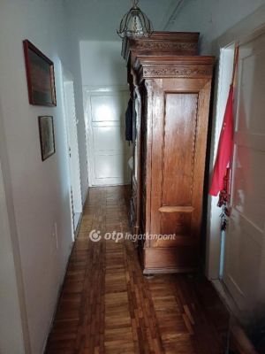 Eladó családi ház Csongrád