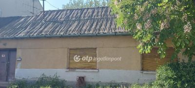 Eladó lakás Szolnok