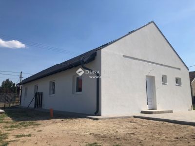 Eladó ikerház Felsőpakony