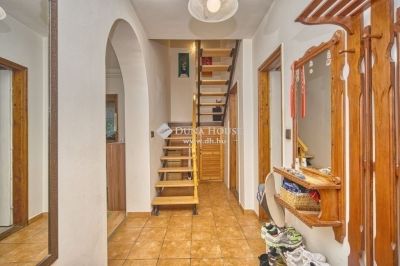 Eladó családi ház Budapest